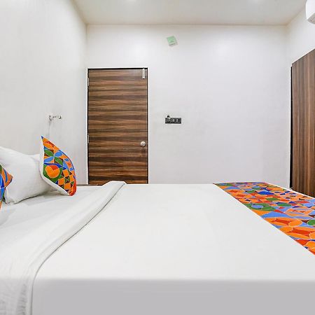 Fabhotel Lotus I Surat Eksteriør bilde